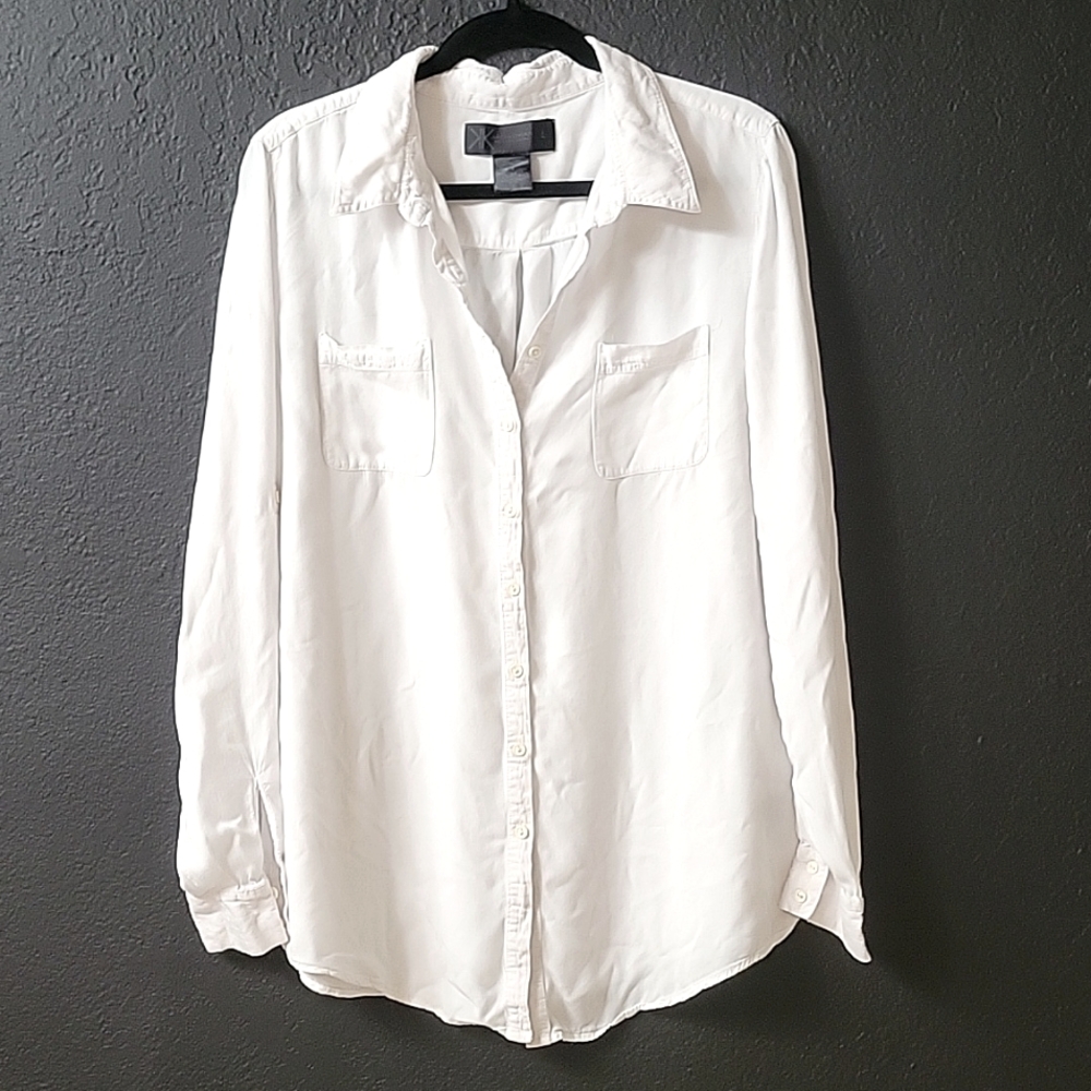 Kardashian Kollection White long sleeve button down size Large